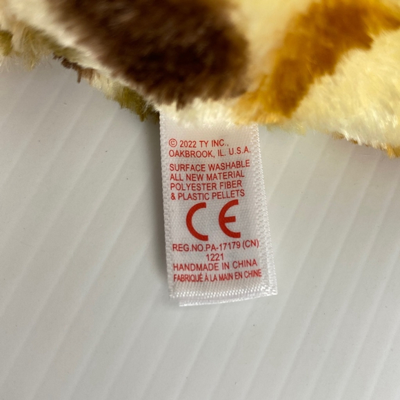 Ty Beanie Boos Stilts Giraffe Plush DOB Dec 10 2022 All Tags 6 inch Stuffie - Picture 7 of 11